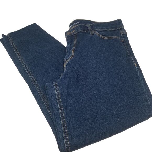 Old Navy Siper Skinny Mid Rise Raw Hem Jean. Size 10. - Picture 1 of 16